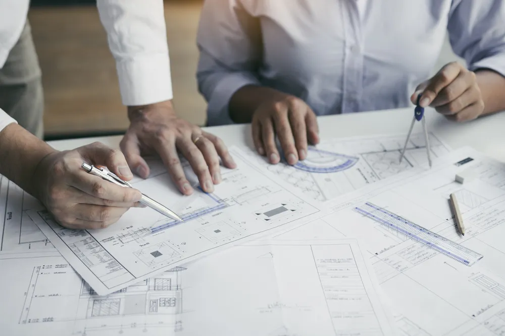 Projekt gotowy czy indywidualny – co wybrać?